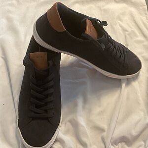 Vince Parker Low Top Sneaker in the Navy Suede